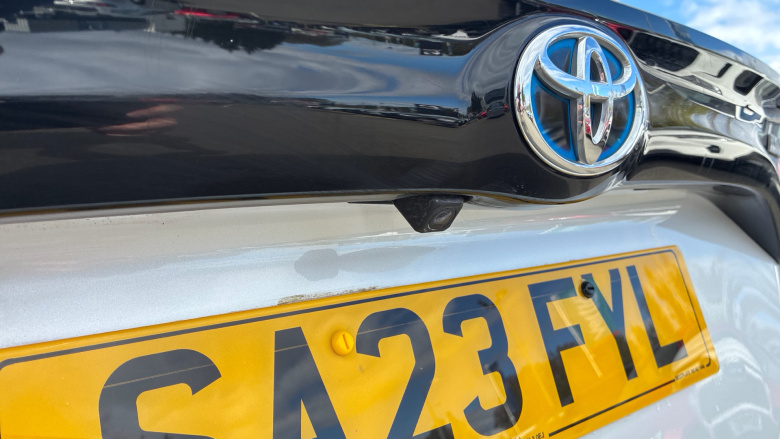 Toyota Yaris 1.5 Hybrid Design 5dr CVT Hybrid Hatchback